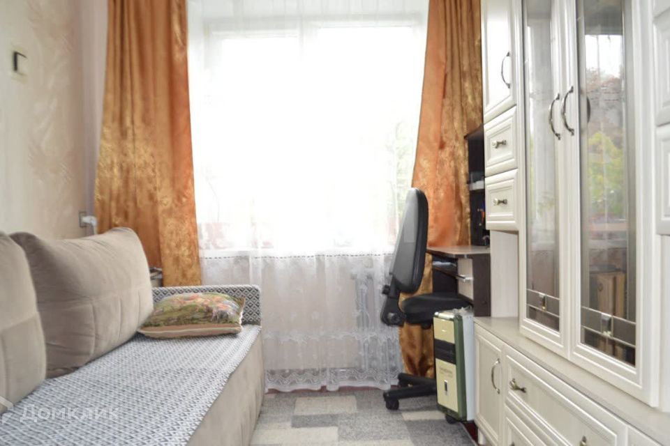 Продаётся 3-комнатная квартира, 55.6 м²