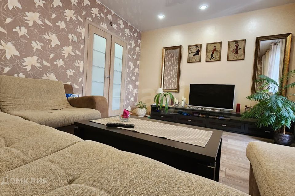Продаётся 3-комнатная квартира, 67.4 м²