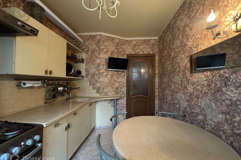 Продаётся 3-комнатная квартира, 63.6 м²