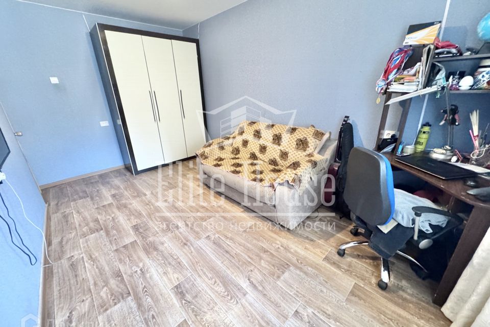 Продаётся 3-комнатная квартира, 62.5 м²