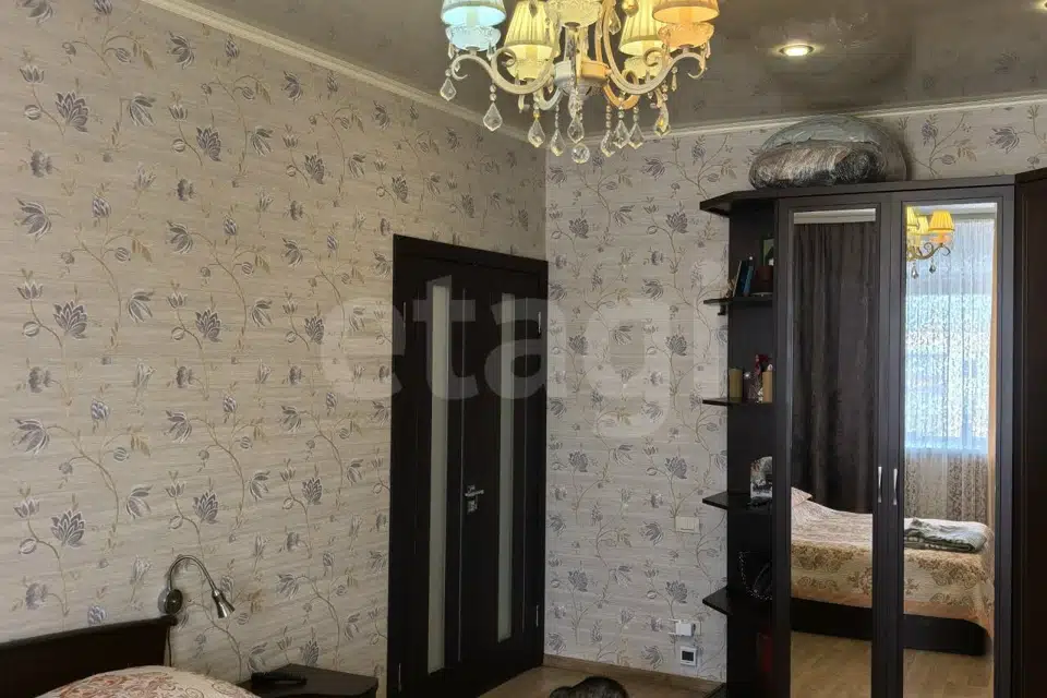 Продаётся 4-комнатная квартира, 85.6 м²