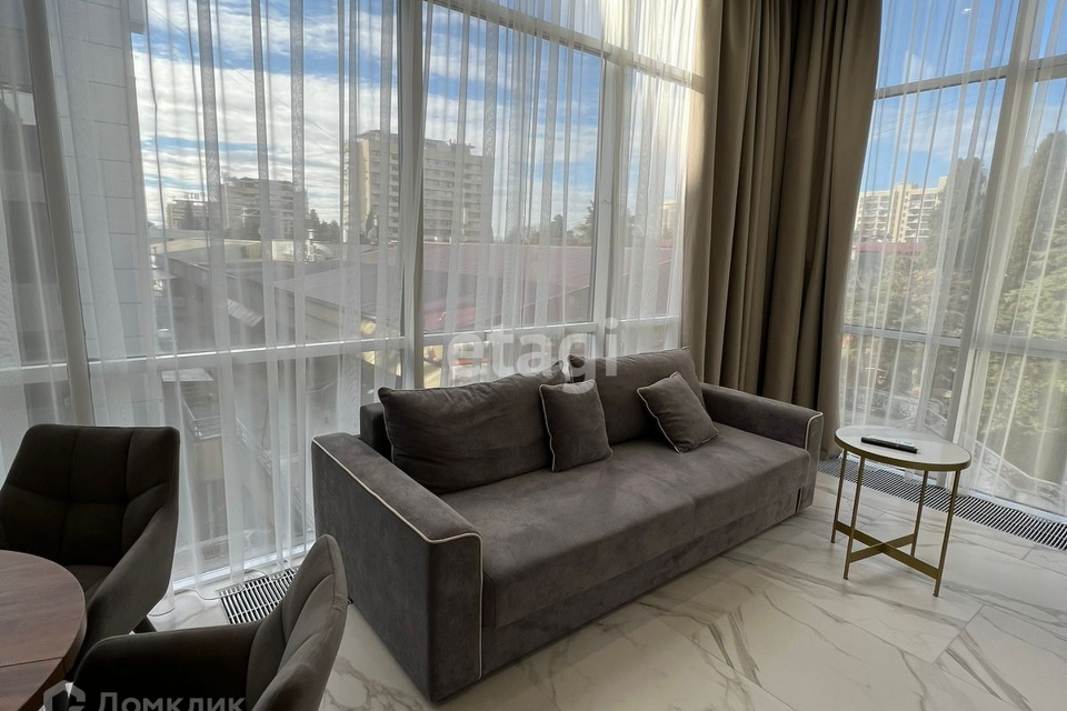 Продаётся 1-комнатная квартира, 49.9 м²