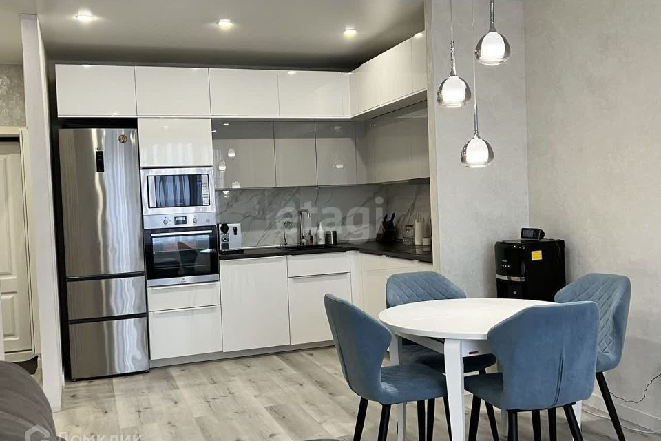 Продаётся 3-комнатная квартира, 91.3 м²