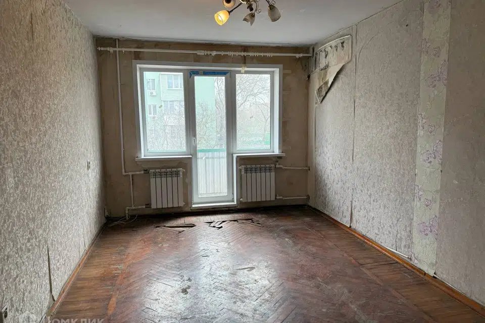 Продаётся 3-комнатная квартира, 57.4 м²