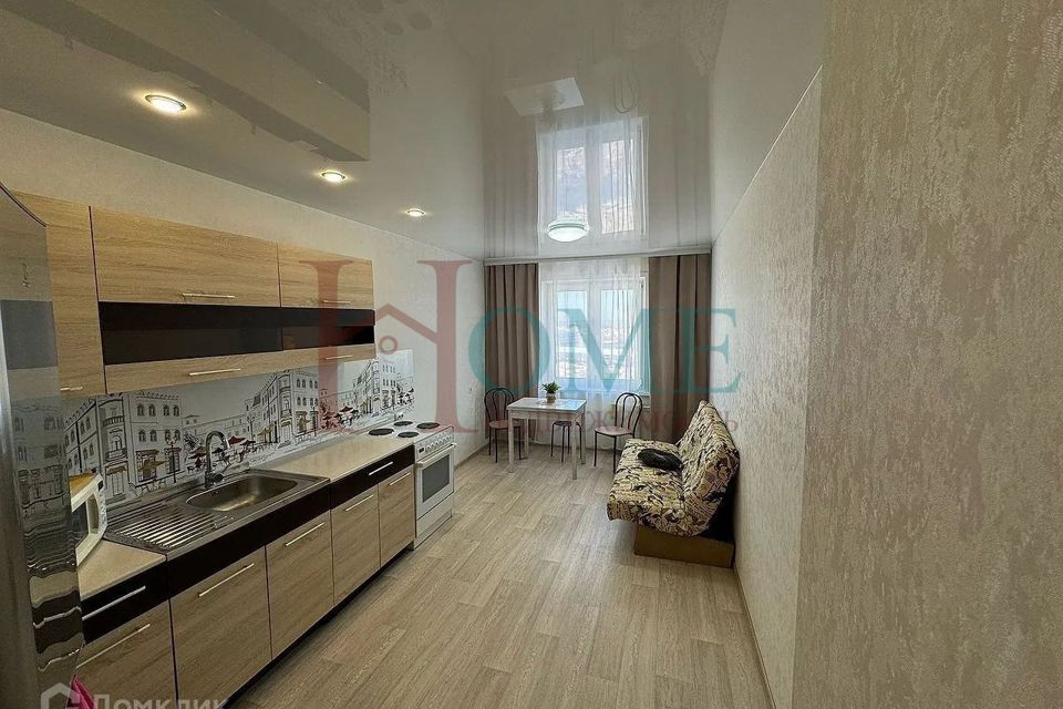 Сдаётся 1-комнатная квартира, 49 м²