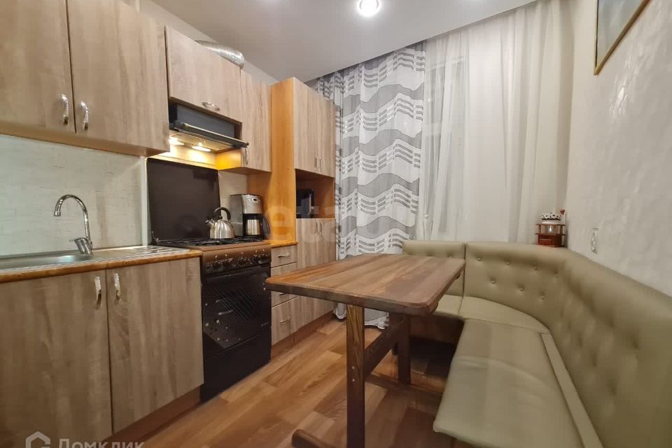 Продаётся 3-комнатная квартира, 60.5 м²