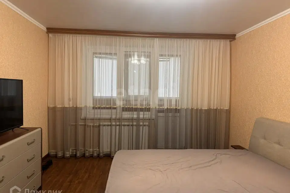 Продаётся 1-комнатная квартира, 42.8 м²