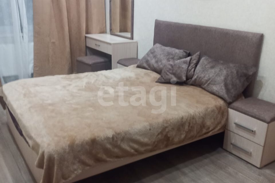 Продаётся 2-комнатная квартира, 65 м²