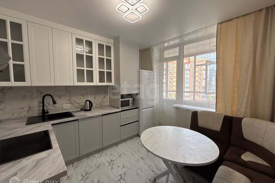 Сдаётся 2-комнатная квартира, 57.4 м²