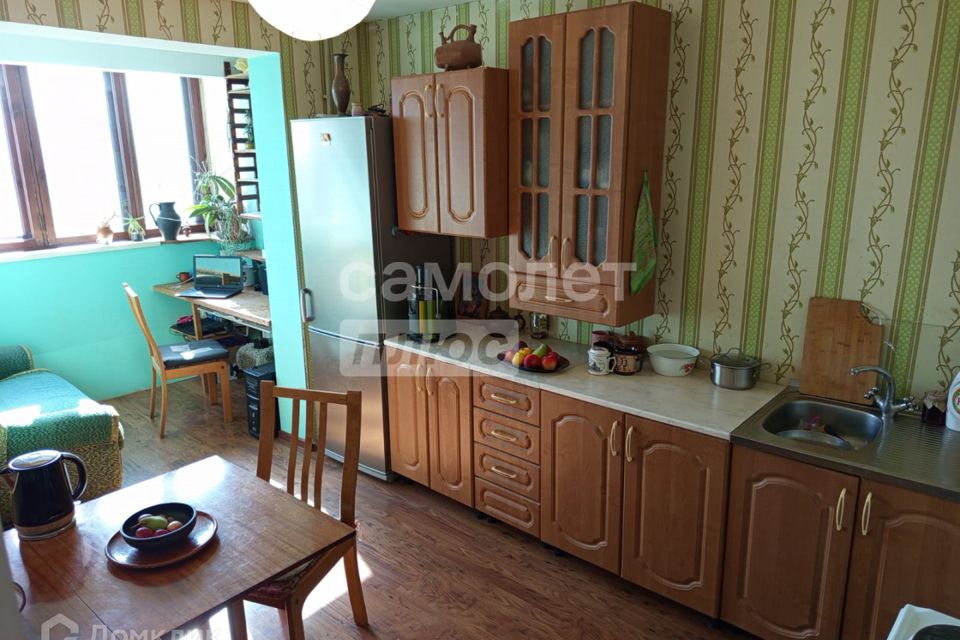 Продаётся 1-комнатная квартира, 42.2 м²