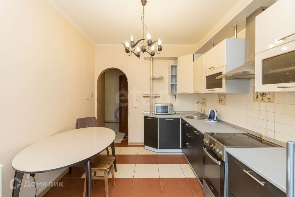 Продаётся 2-комнатная квартира, 59.8 м²