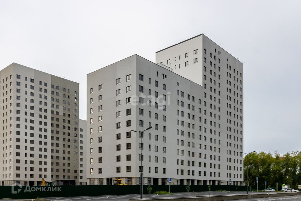 Продаётся 3-комнатная квартира, 108.2 м²