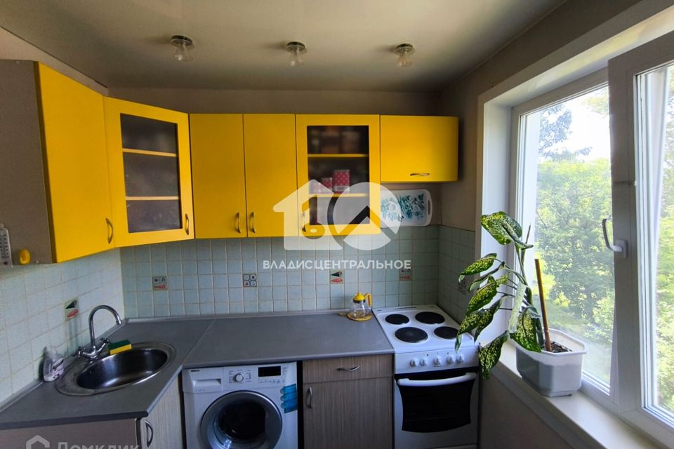Продаётся 3-комнатная квартира, 57.4 м²