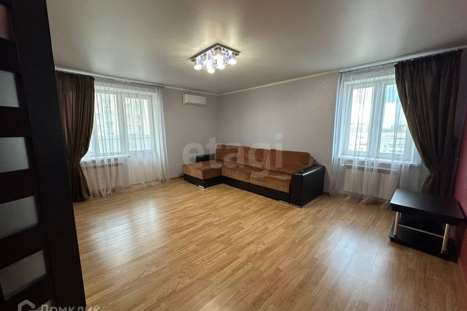 Продаётся 2-комнатная квартира, 75.5 м²
