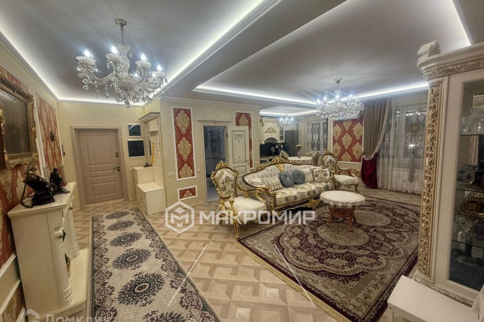 Сдаётся 3-комнатная квартира, 97 м²