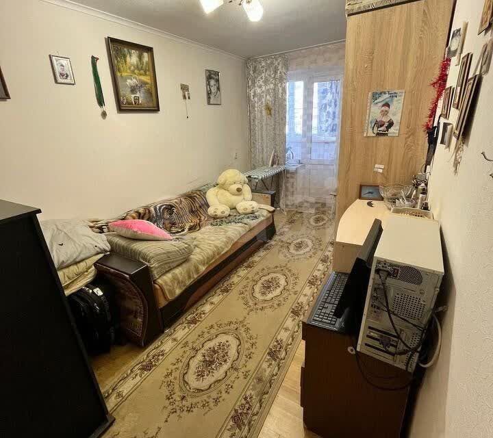 Продаётся 3-комнатная квартира, 64.7 м²