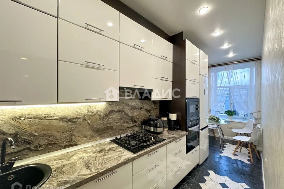 Продаётся 3-комнатная квартира, 60 м²
