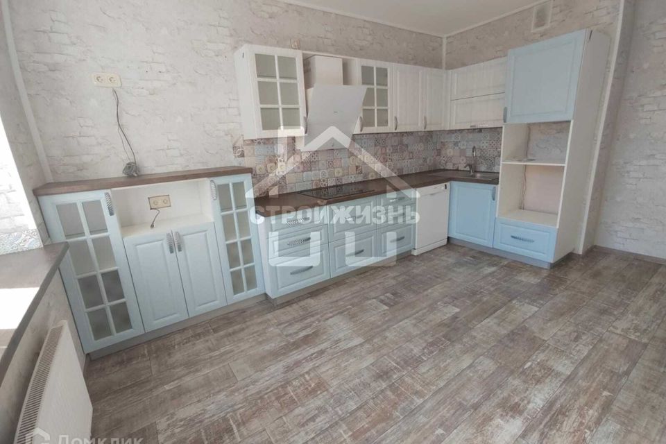 Продаётся 2-комнатная квартира, 57.2 м²