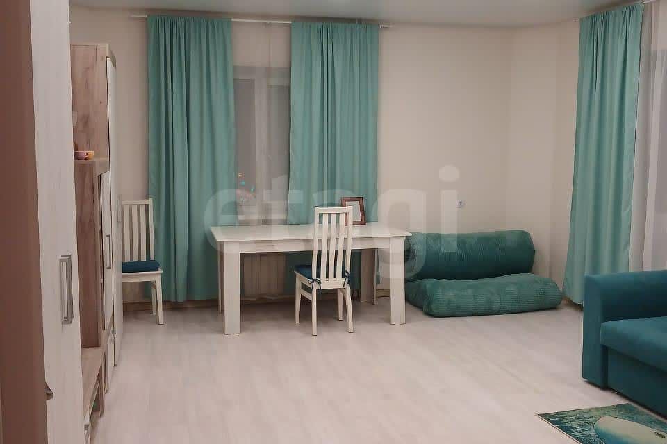 Продаётся 1-комнатная квартира, 53.1 м²