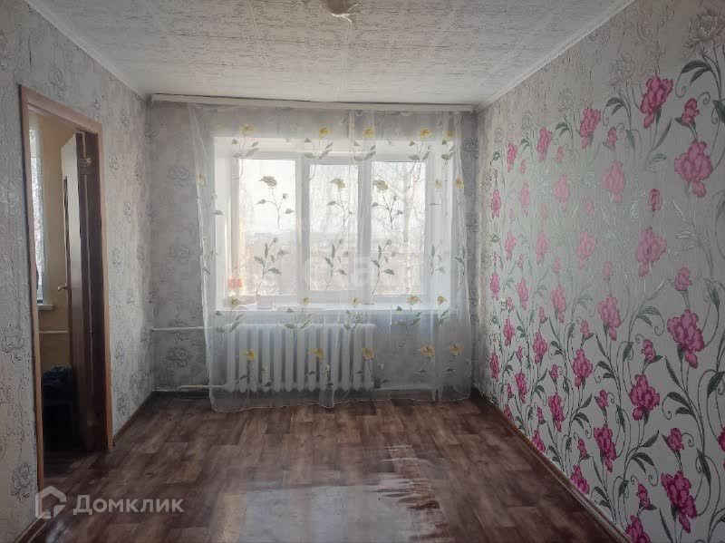 Продаётся 4-комнатная квартира, 58.5 м²