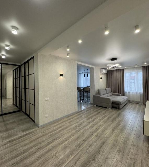 Продаётся 3-комнатная квартира, 80.9 м²