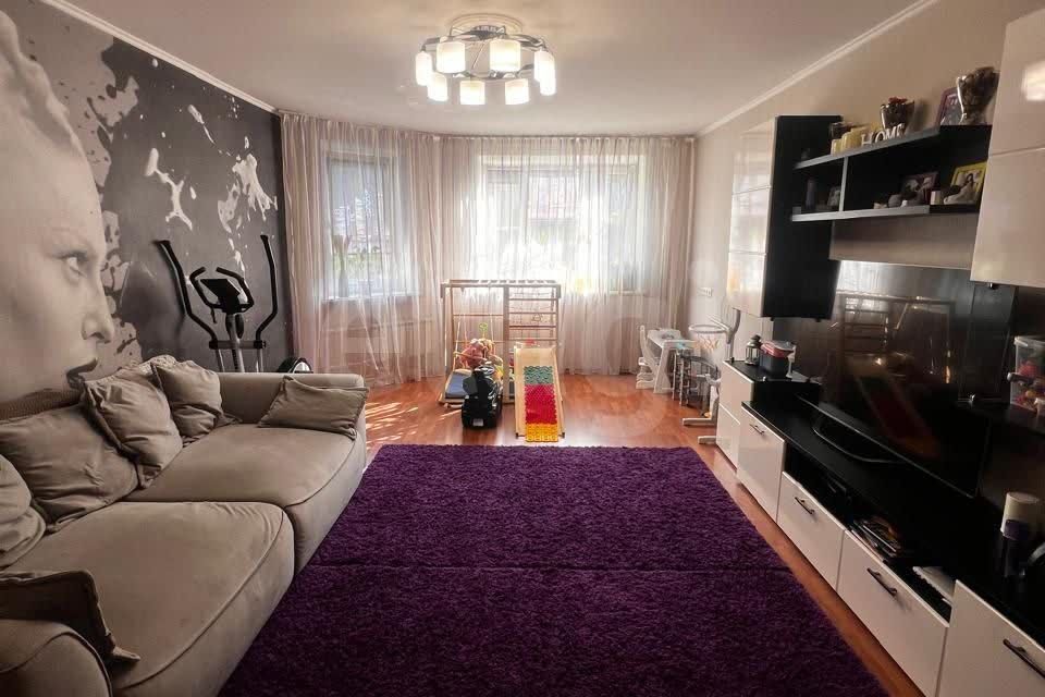 Продаётся 2-комнатная квартира, 67.9 м²