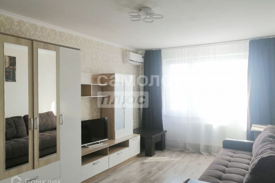 Сдаётся 1-комнатная квартира, 38 м²