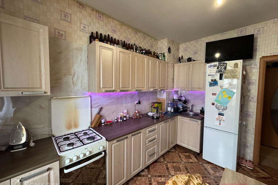 Продаётся 1-комнатная квартира, 37.6 м²