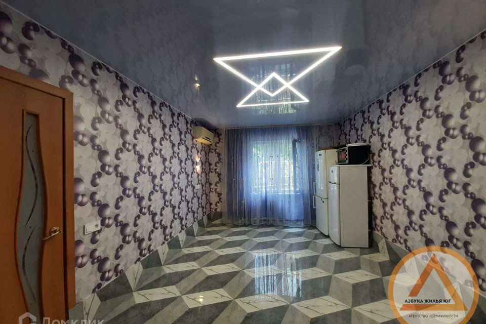 Продаётся 2-комнатная квартира, 42.4 м²