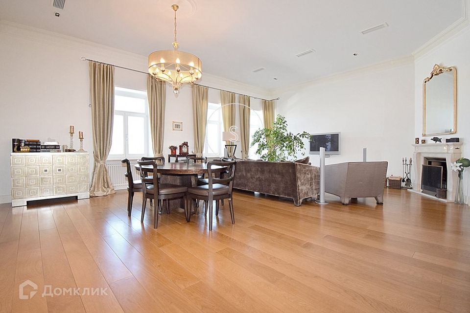 Продаётся 2-комнатная квартира, 81.6 м²