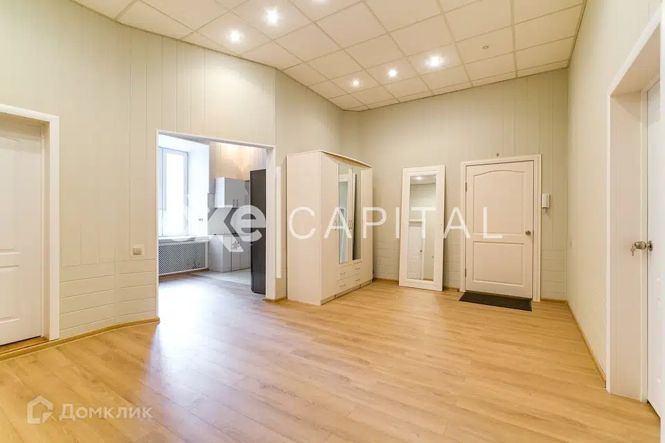 Продаётся 4-комнатная квартира, 110 м²