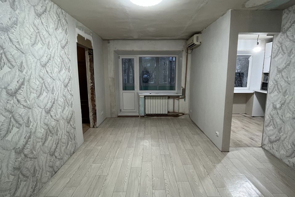 Продаётся 3-комнатная квартира, 42 м²