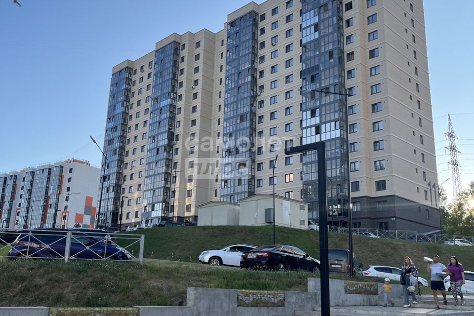 Продаётся 3-комнатная квартира, 92.5 м²