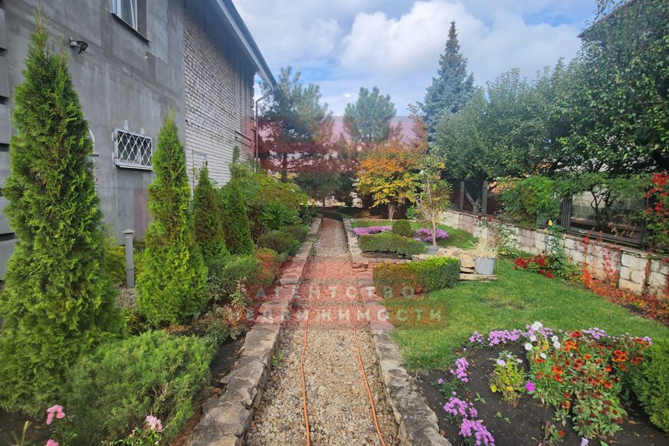 Продаётся 3-этажный дом, 388.3 м²