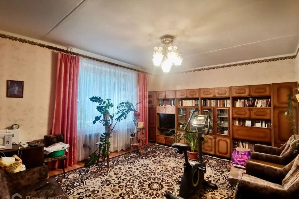 Продаётся 3-комнатная квартира, 99.8 м²