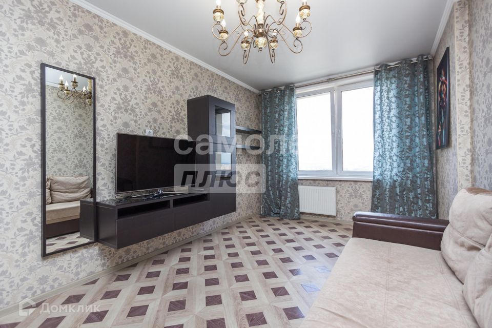Продаётся 1-комнатная квартира, 43.2 м²