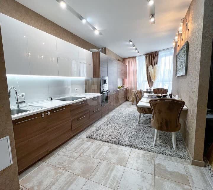 Сдаётся 3-комнатная квартира, 100 м²