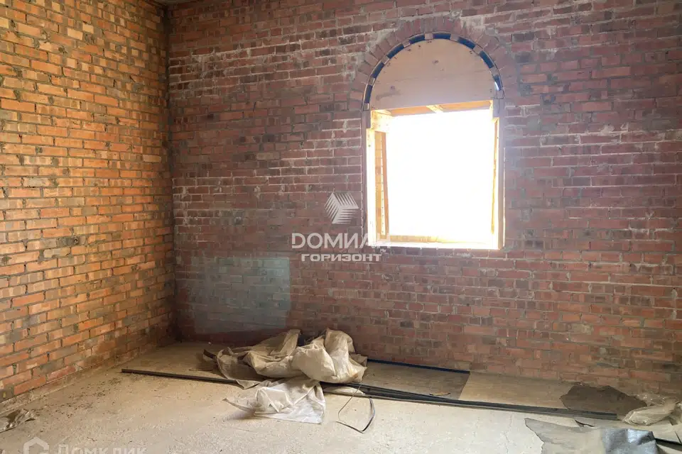 Продаётся 2-этажный дом, 310 м²