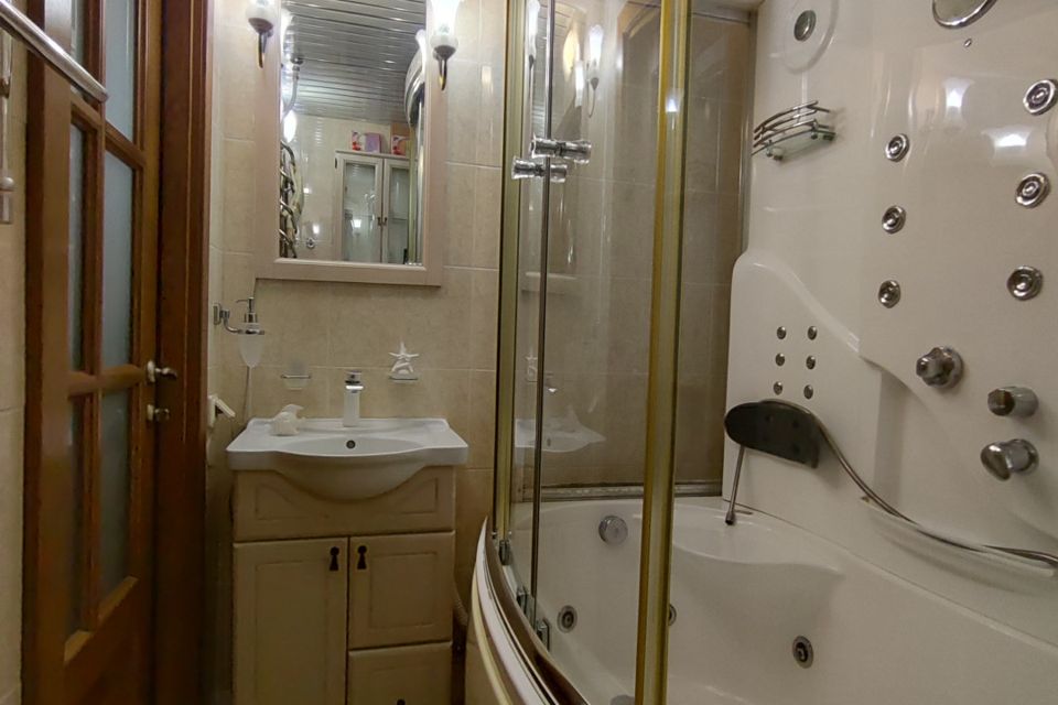 Продаётся 3-комнатная квартира, 71.1 м²