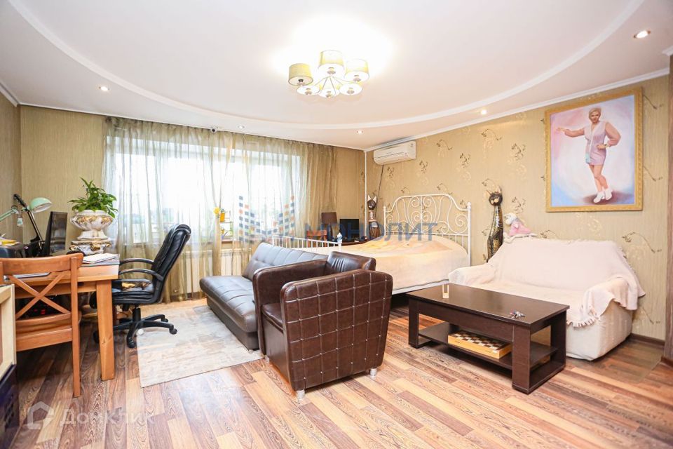 Продаётся 4-комнатная квартира, 106.4 м²