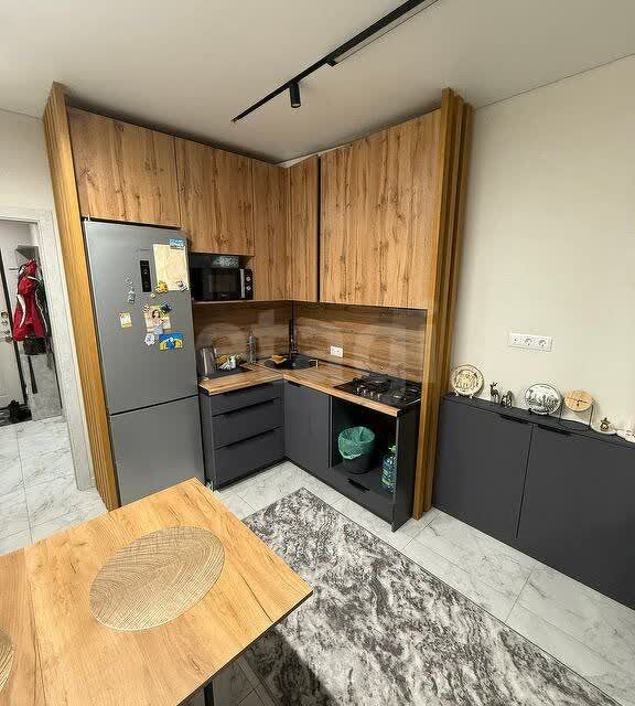 Продаётся 1-комнатная квартира, 42 м²