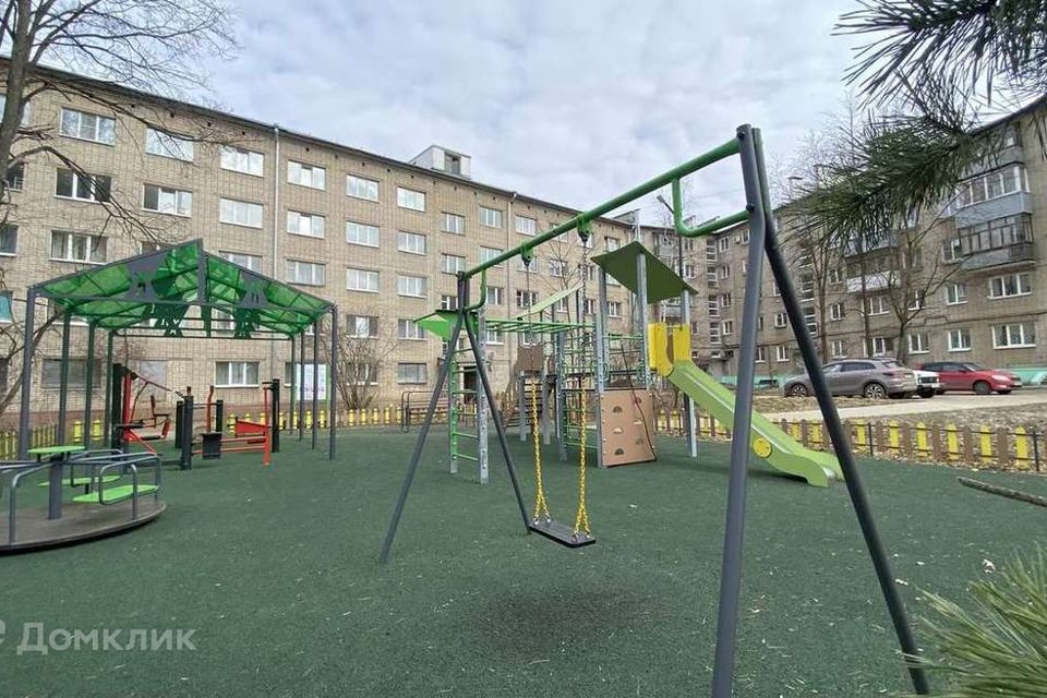 Продаётся 3-комнатная квартира, 55.9 м²