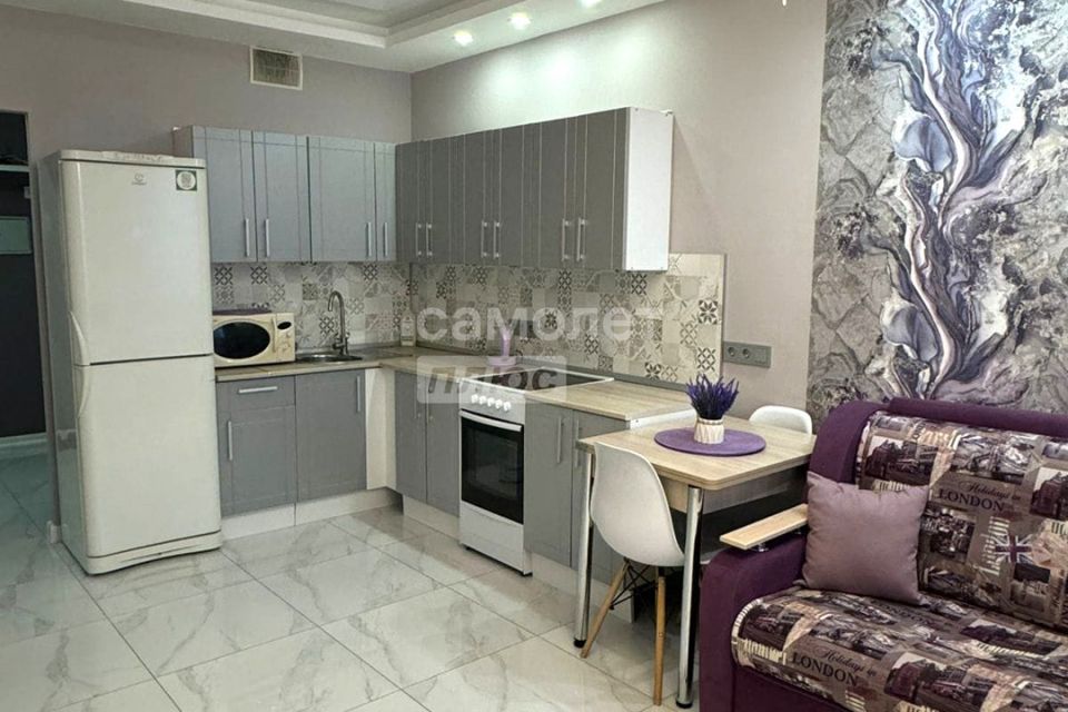 Сдаётся 1-комнатная квартира, 42 м²