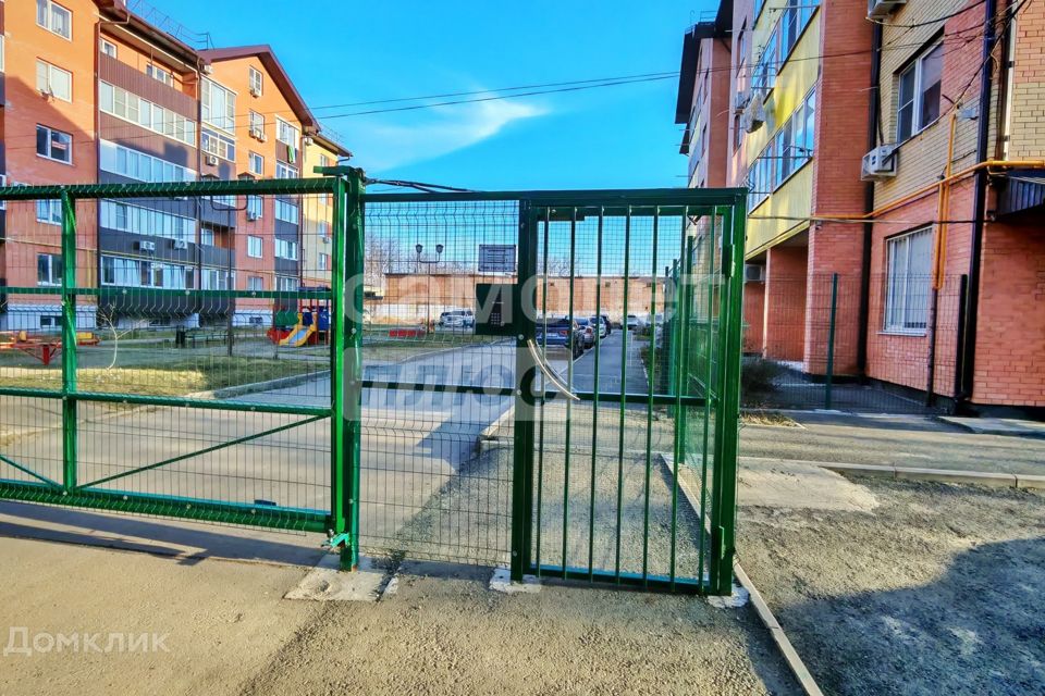 Продаётся 3-комнатная квартира, 135 м²