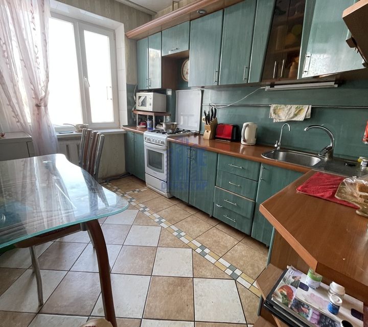 Сдаётся 3-комнатная квартира, 87 м²