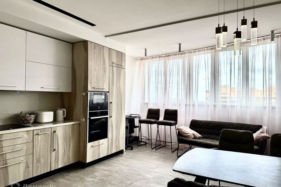 Продаётся 3-комнатная квартира, 90 м²