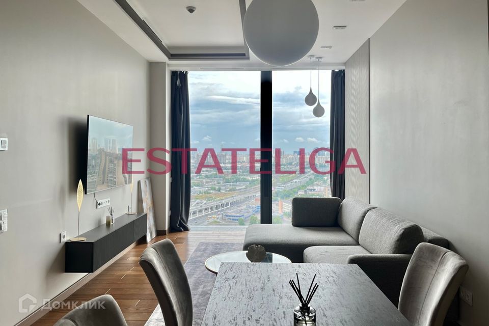 Сдаётся 2-комнатная квартира, 65 м²