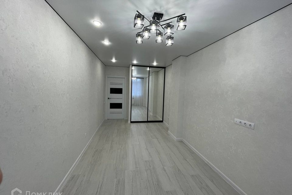 Продаётся 1-комнатная квартира, 49 м²