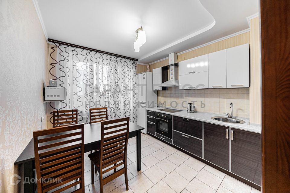 Сдаётся 2-комнатная квартира, 60 м²