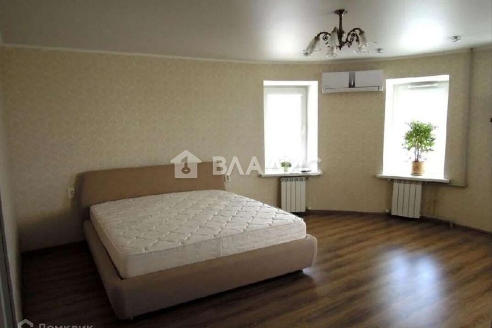 Продаётся 2-комнатная квартира, 74 м²